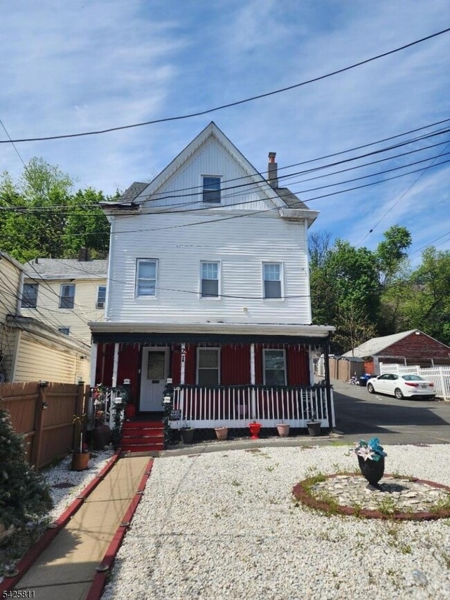 Building Photo - 21 Belmont Ave