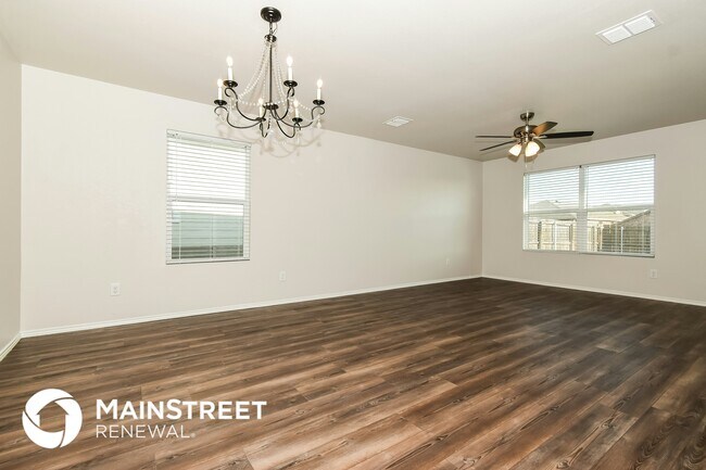 Photo - 5649 Hepburn St