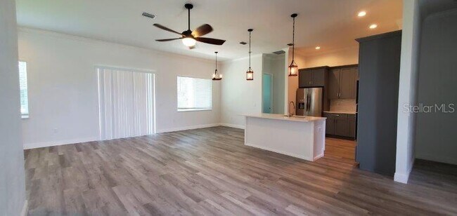 Photo - 2130 Peterborough Rd