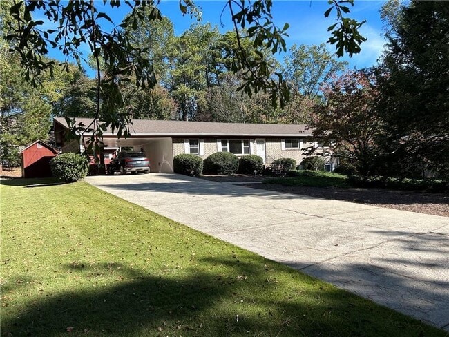 Building Photo - 1811 Trophy Dr