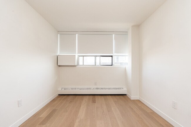 Photo - 730 St Clarens Ave Unit 304