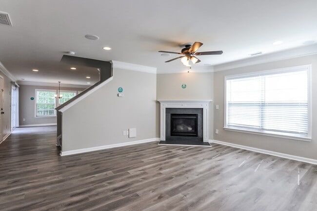 Photo - 471 Averasboro Dr