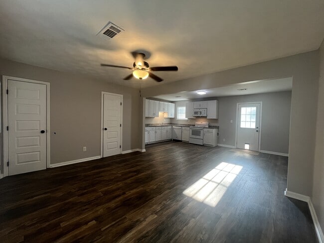 Photo - 1004 Edgewood Ln