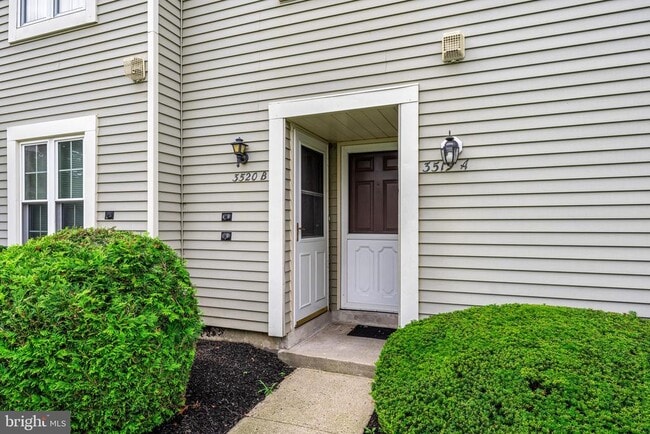 Building Photo - 3520B Neils Ct