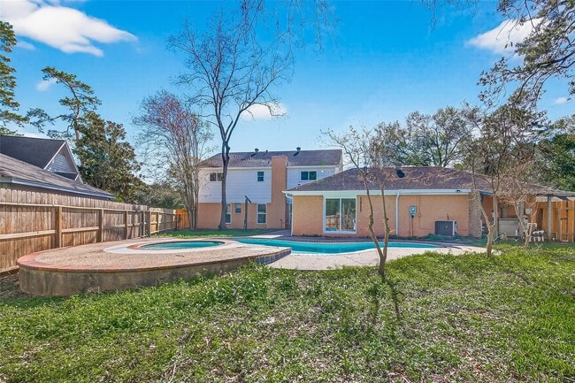 Photo - 6210 Rippling Hollow Dr