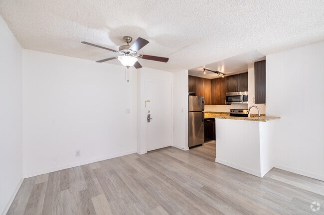 1 habitación, 1 baño - 500 pies cuadrados - Comedor - Roberts K Town Lafayette