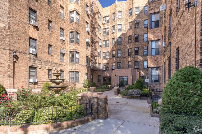 Photo - 9701 Shore Rd