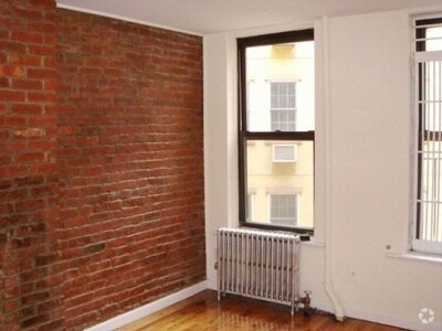 Building Photo - 411 E 12th St Unit 3 Rental