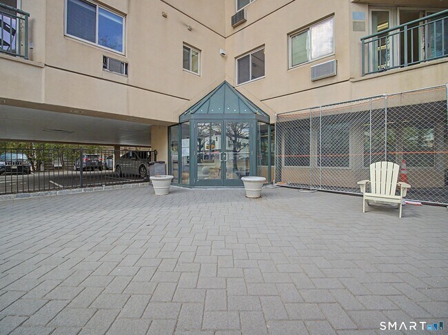 Photo - 104 North St Unit 604