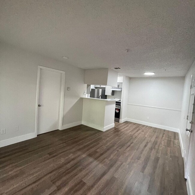 Photo - AFTON SQ Unit 1