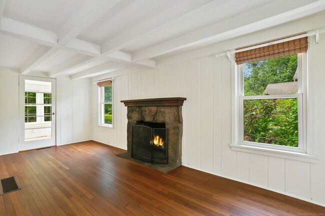 Photo - 27 Seeley Rd