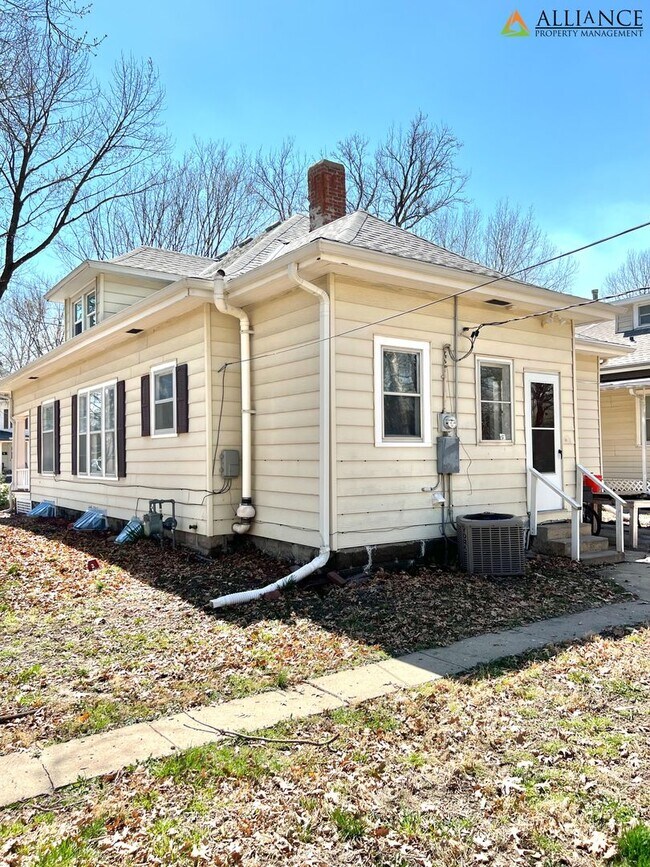 Photo - 800 Osage St Unidad Bsmt