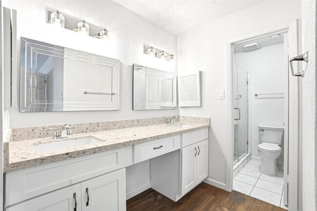 Photo - 16007 Ridgegreen Dr