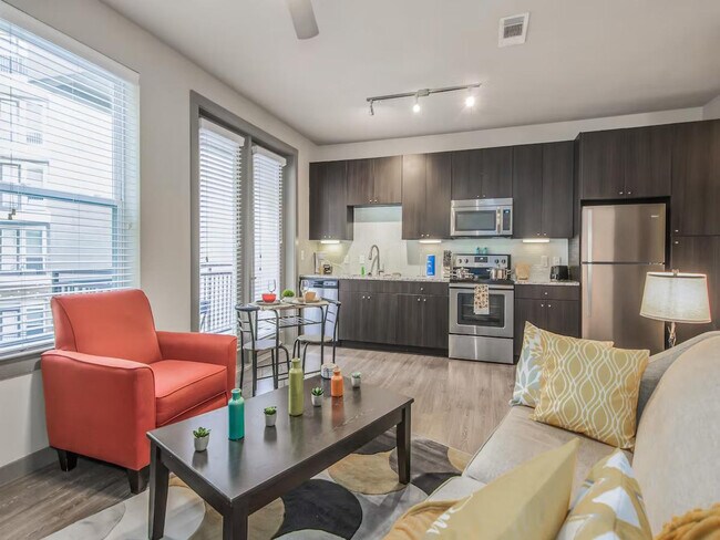 Photo - 1915 Canterbury St Unidad ID1359154P