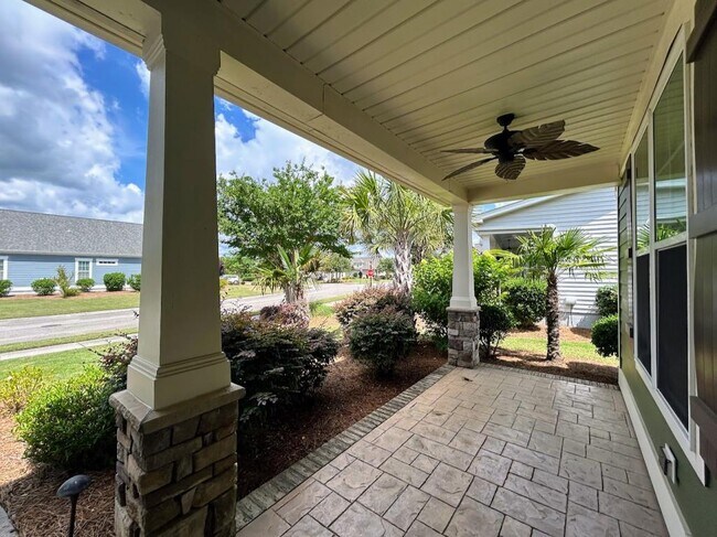 Photo - 2345 Azalea Pointe NE