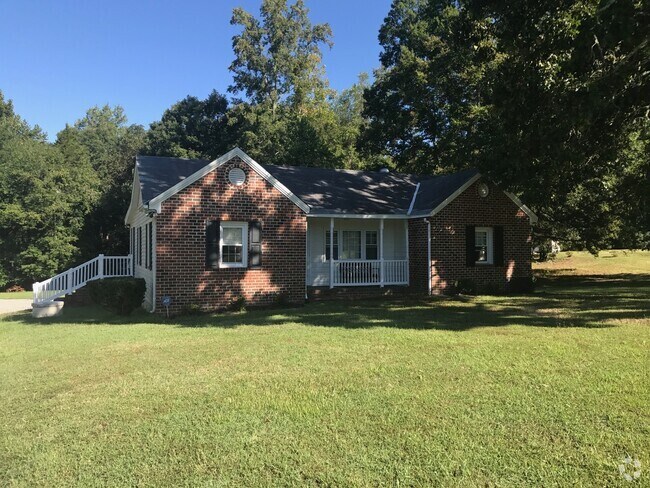 Building Photo - Great Goochland Rental Home