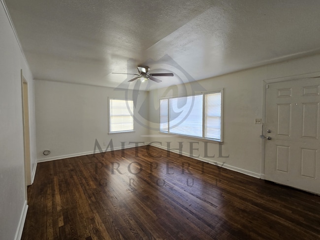 Photo - Spacious 4 bedroom home ready to rent!