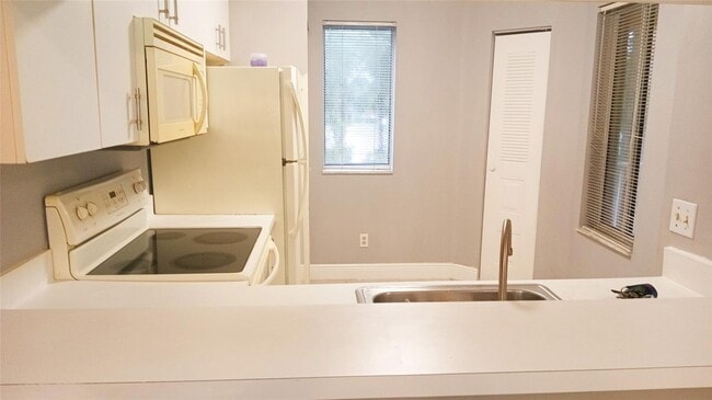 Photo - 922 Coral Club Dr Unit 922