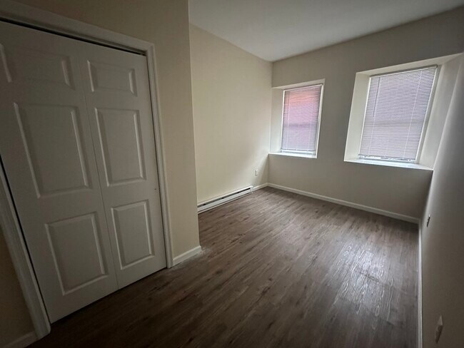 Photo - 1350 Willow St