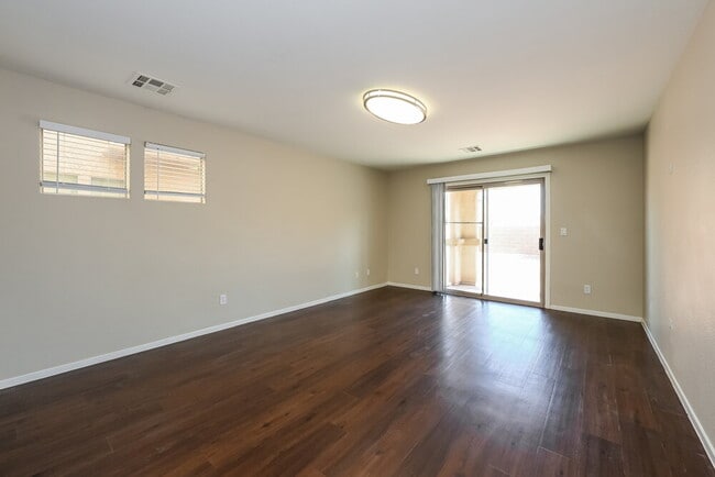 Photo - 3564 Chelsea Grove St