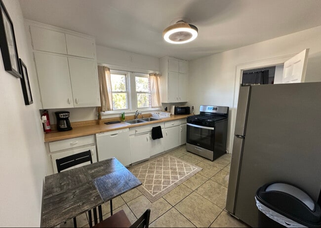 Photo - 1316 Franklin St Unit 2