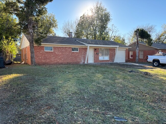 Front of house - 5948 NW 60th St House