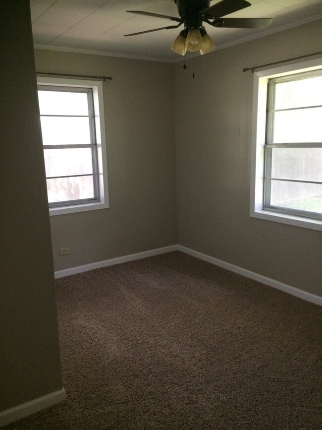 Photo - Four Bedroom, Two Bathroom, large yard, (MOVE IN SPECIAL!!)