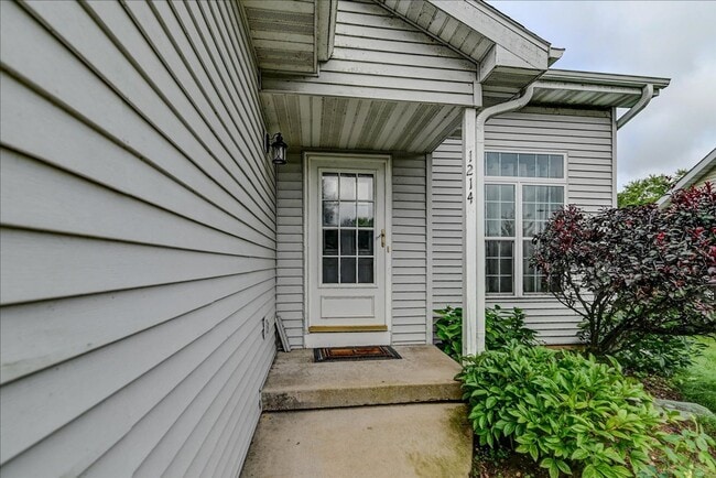 Photo - 1214 Carpenter St