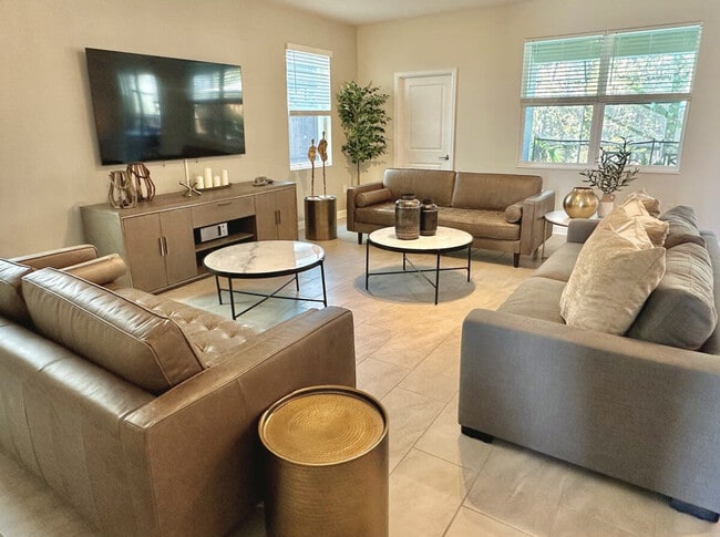 Building Photo - 2818 Storey Cove Ave Unit ID1263241P