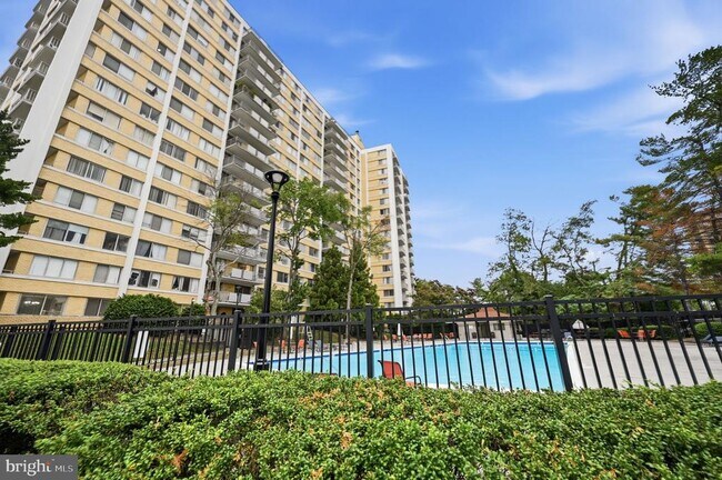 301 N Beauregard St Unit 502