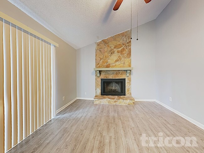 Photo - 603 Ephrata Dr