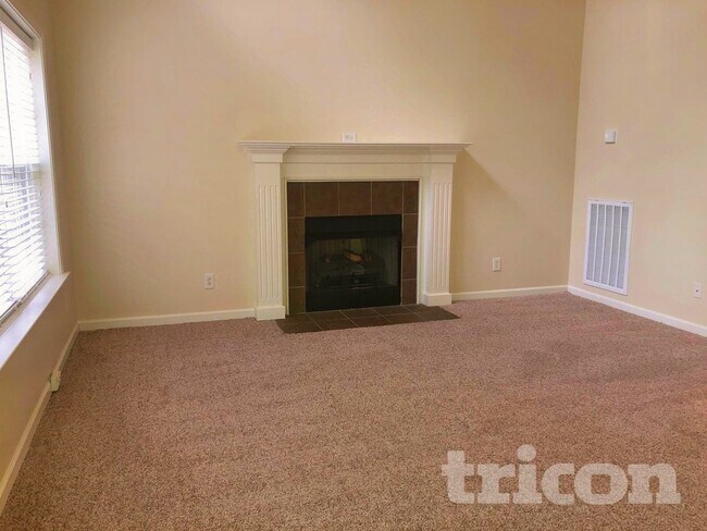 Photo - 746 Sergio Ave