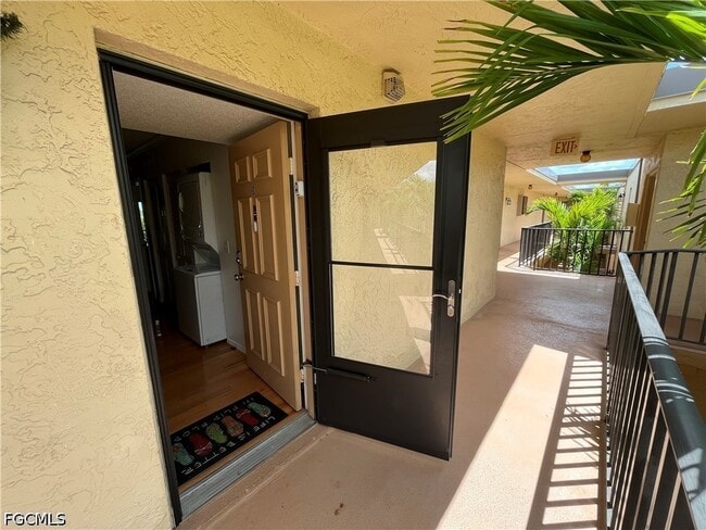 Building Photo - 12491 McGregor Blvd Unit 21