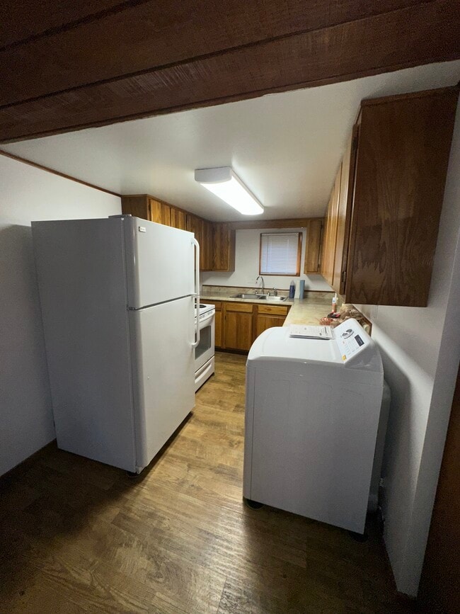 Photo - 2738 Eaman Rd Casa