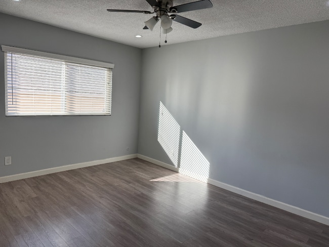 Photo - 2020 Preuss Rd Unidad 109