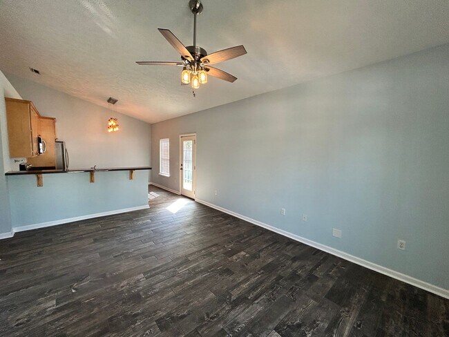 Photo - 2612 Oakmont Dr