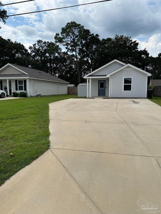 1113 Paulding Ave