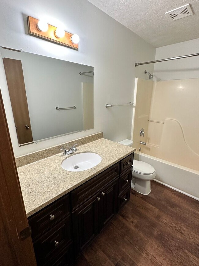 Photo - 1033-1037 Furnas Unidad 1033