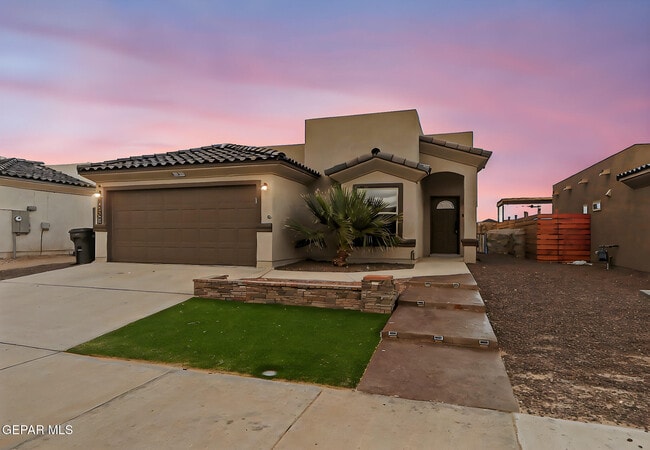 Photo - 13960 Garforth Ave