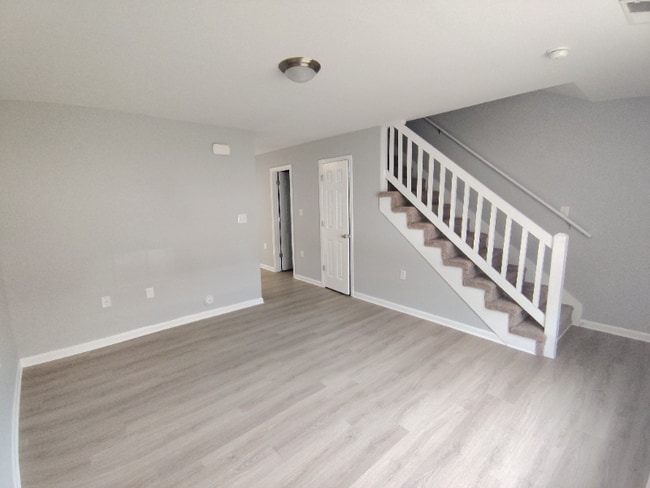 Photo - 81 Duiguid Dr