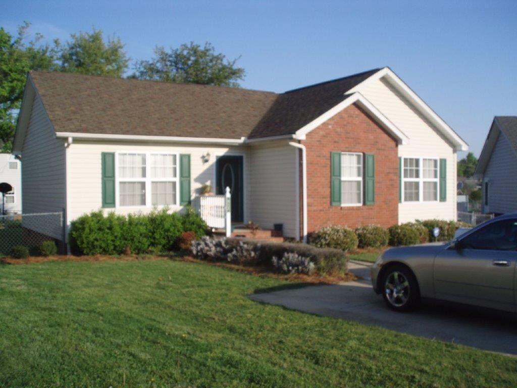 Photo - 912 Lyme Brook Ln