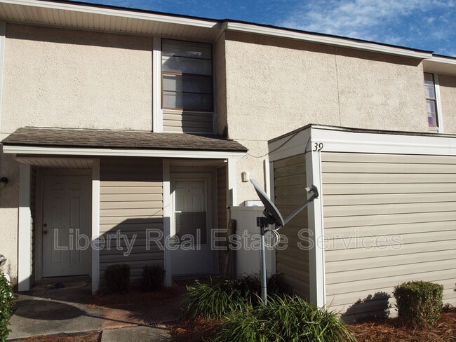 Building Photo - 727 S Main St Unit Apt 39