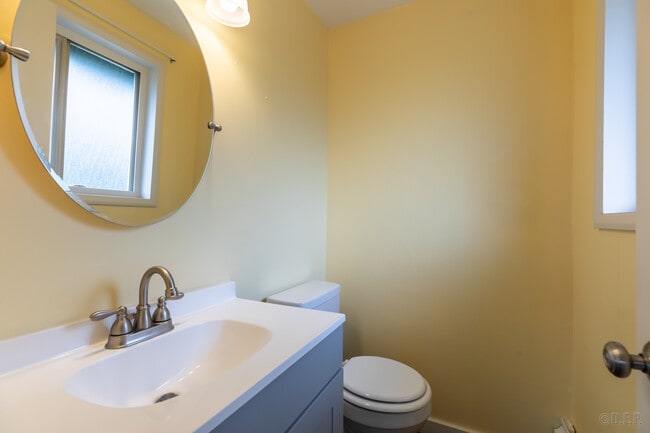 Photo - 74693 Hale Ln