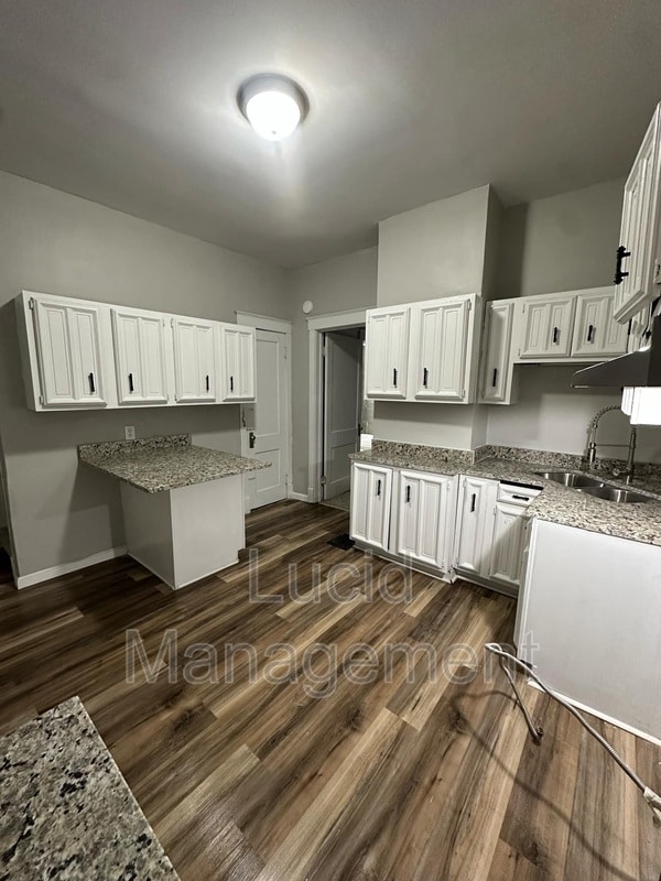 Photo - 661 Cecil Ave