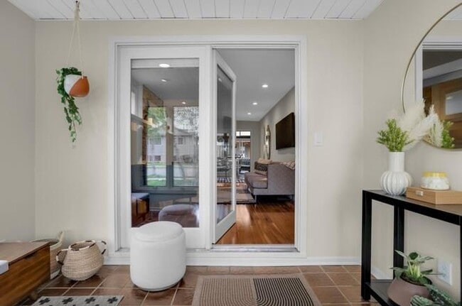 Photo - 1202 Juno Ave