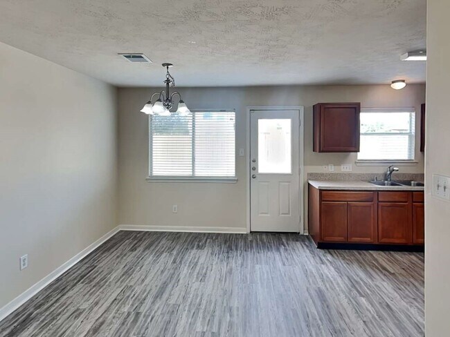 Photo - 1411 Baychester Ln