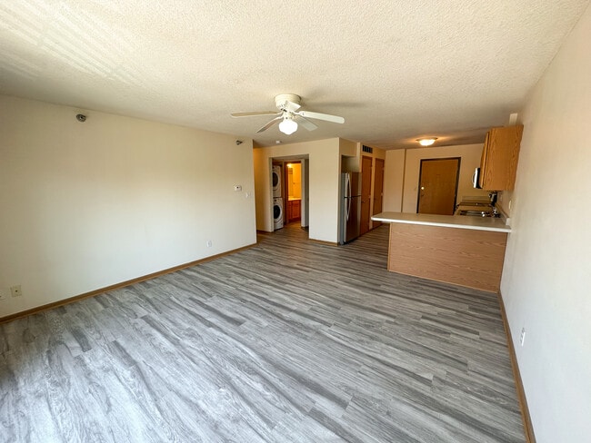 Photo - 121 Beach Avenue