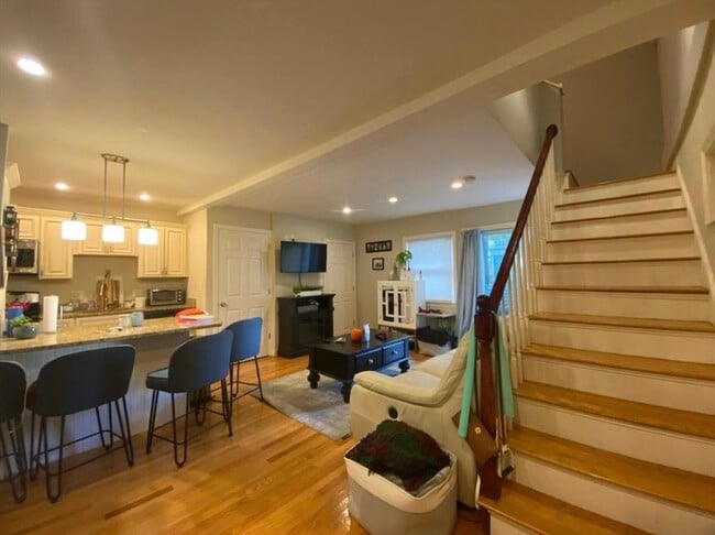 Photo - 112 Brookside Ave