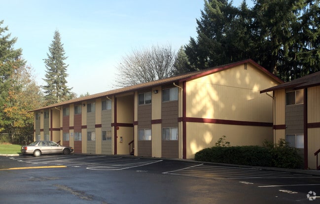 Lakeridge Regency - Lakeridge Regency Apartments