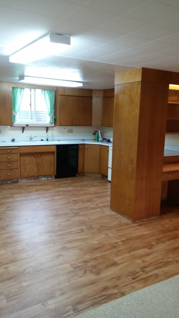 2+ Bedroom 1 Bath Apartment - 2+ Bedroom 1 Bath Apartment
